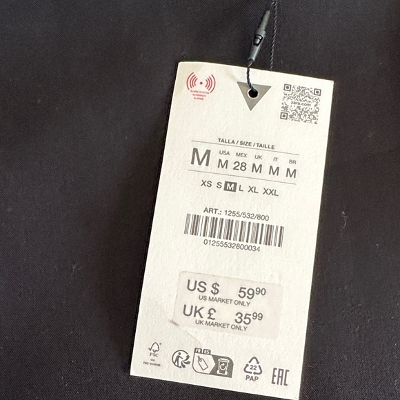 NWT Zara Black Mini Skirt with Pearl Detail sz Medium - Picture 2 of 8